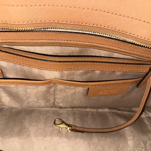 Michael kors Selma large handbag great condition - Picture 5 of 7